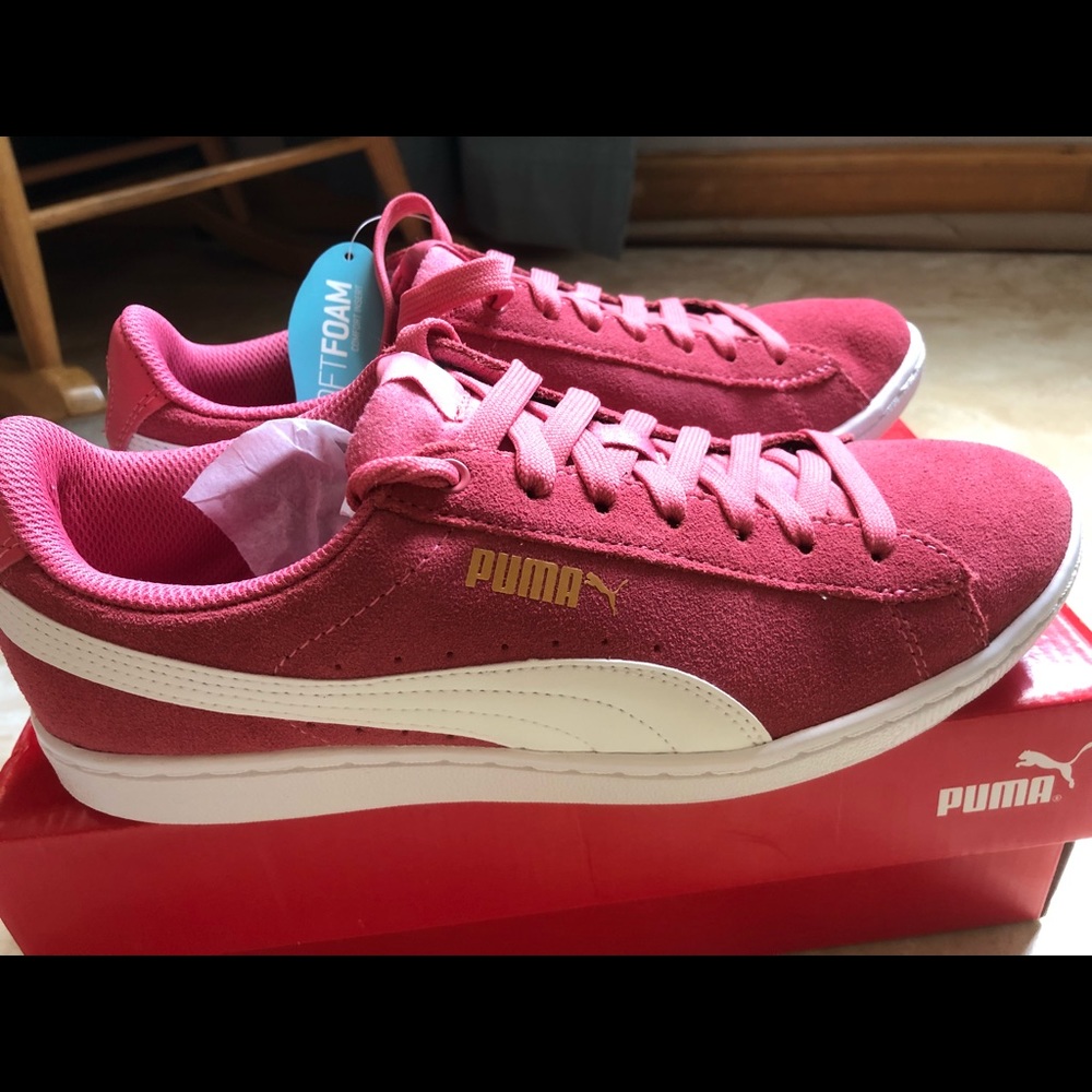 Puma Vicky Tennis Shoe NWT